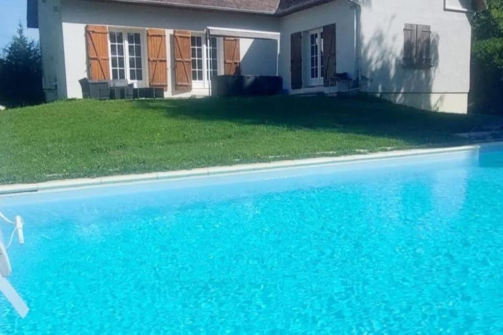 La Villa Du Lac A Mesnil Saint Pere Экстерьер фото